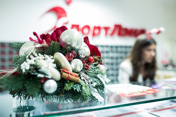 Композиция украсила ресепшен в клубе «СпортЛенд»