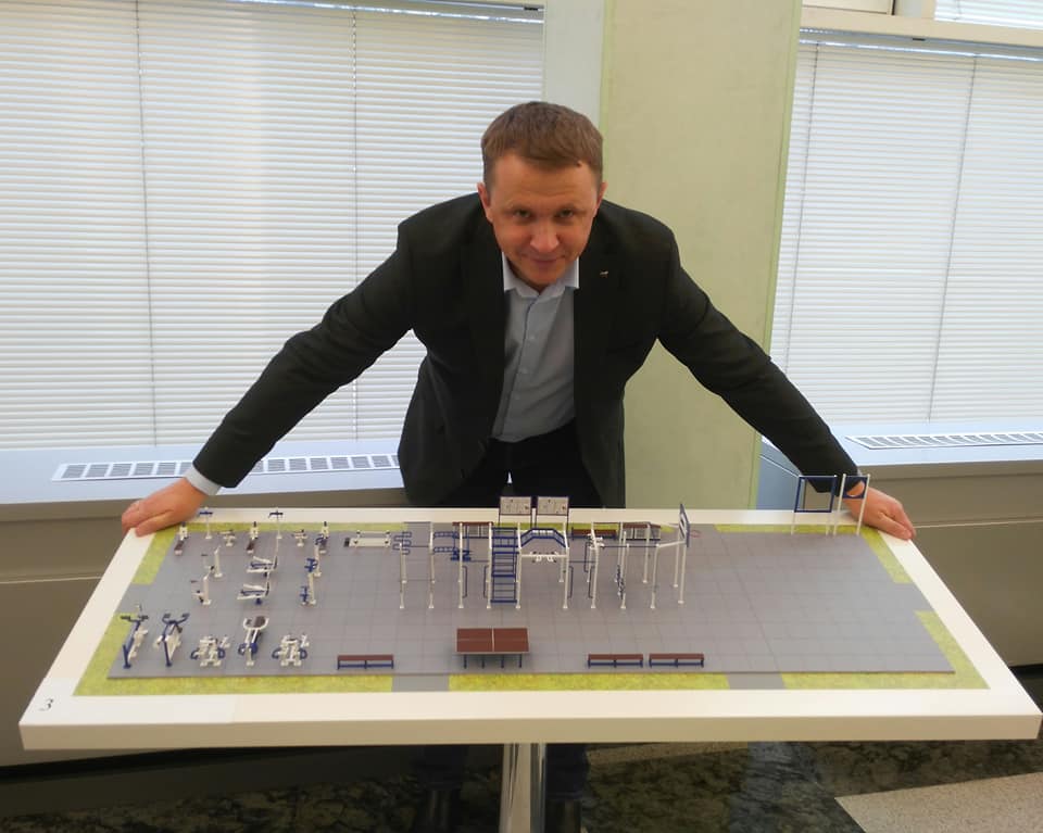 Макет спортивной площадки Артемьев Госдума.jpg