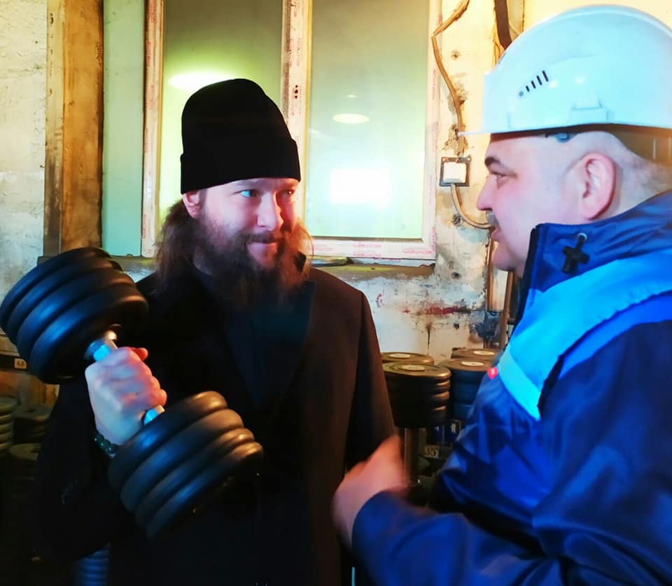 Владыка Зосима на Айрон Кинг.jpg