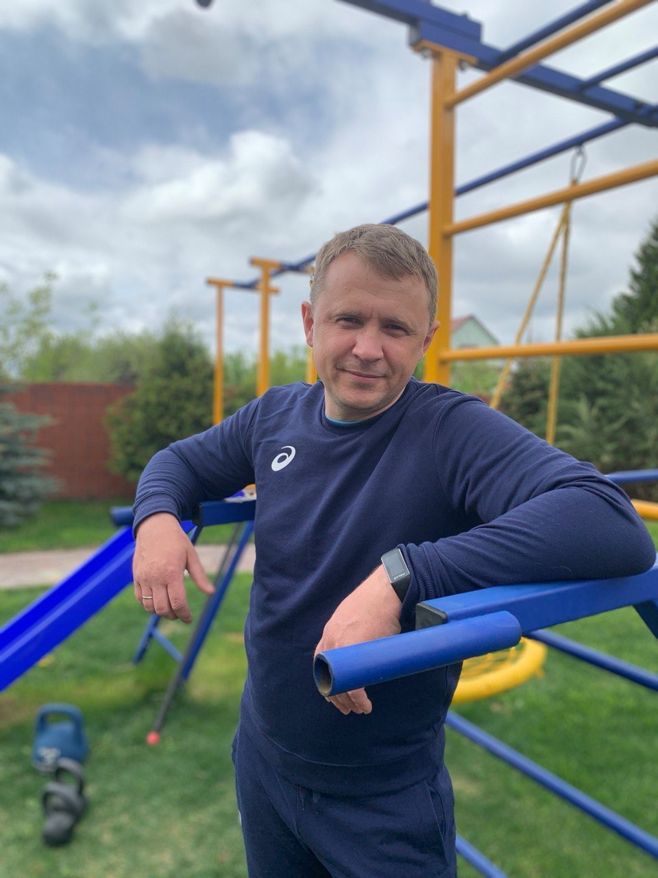 Спортивная площадка дома Артемьев