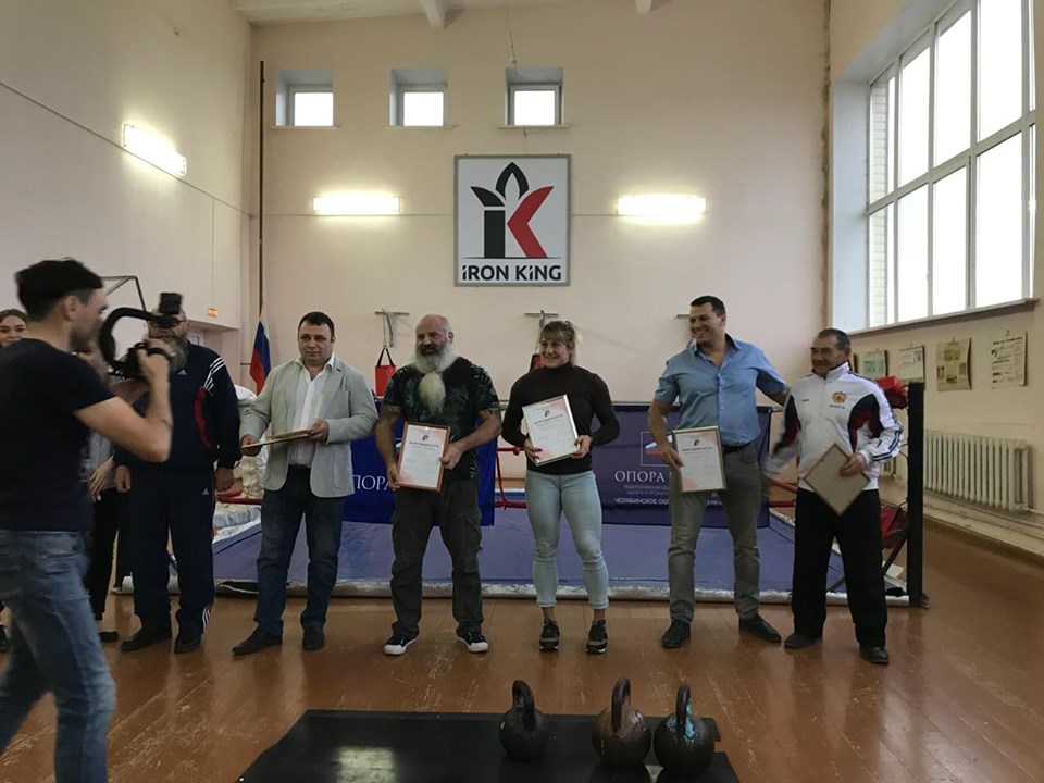 Зал в Остроленском.jpg